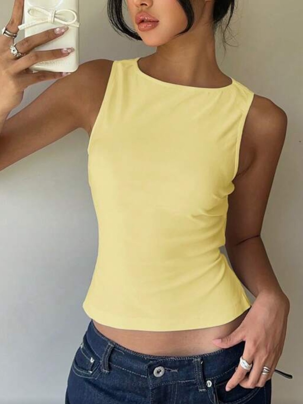 Sleeveless Crewneck Tank Top - Yellow